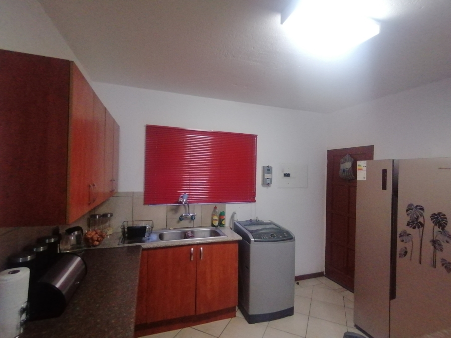 2 Bedroom Property for Sale in Rustenburg Central North West